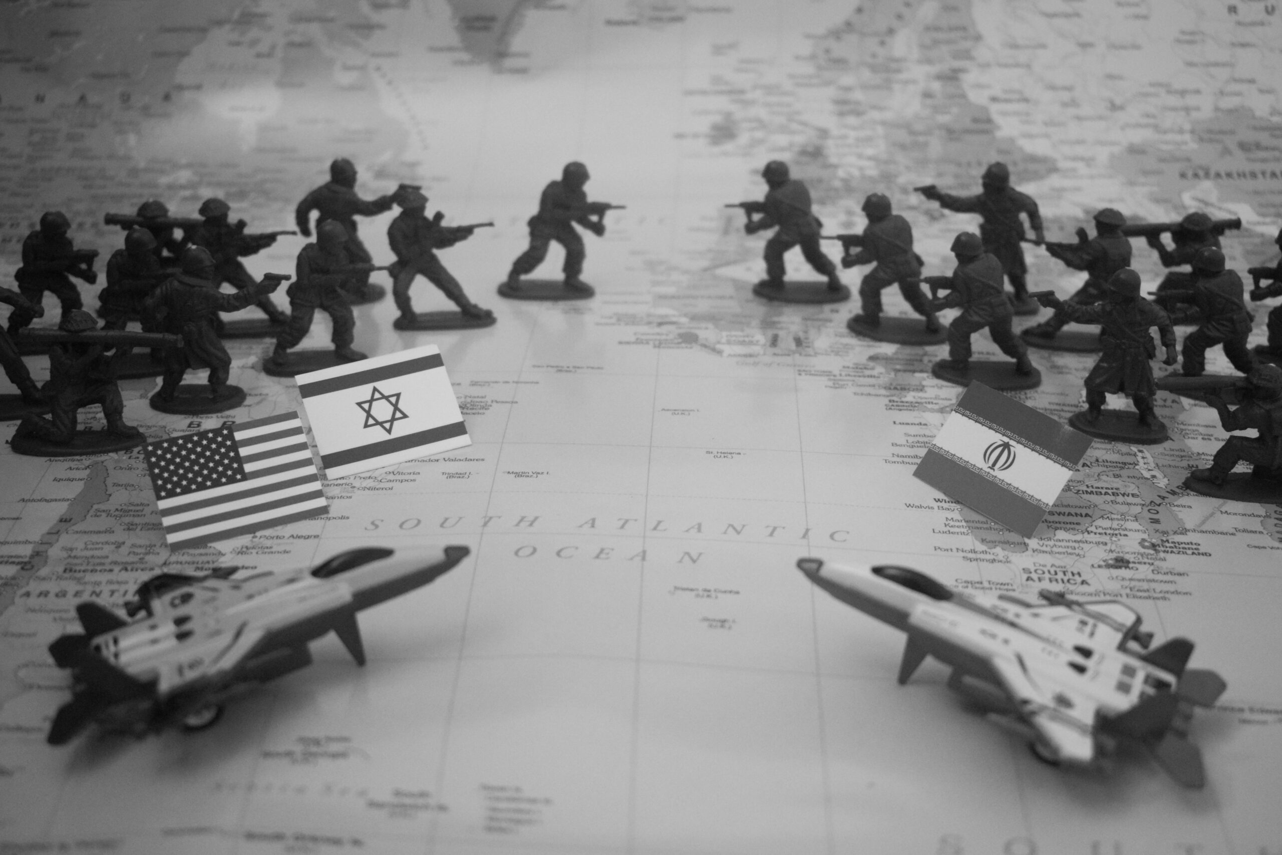 Us and israel troops in coalition against Iran troops shown in the image